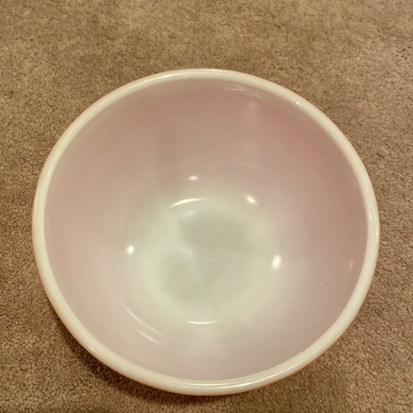 PYREX 1 1/2 qt Mixing bowl Orange - Picture 2 of 3